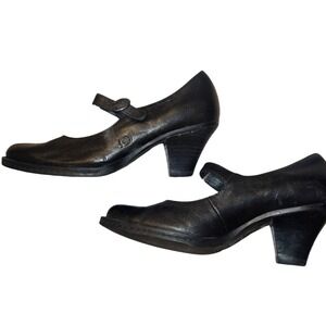 Born Black Leather Mary Jane Block Heels Round Toe Buckle Strap Womens 7.5 M/W